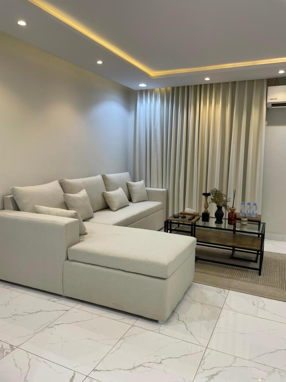 Apartment شقة حي العقيق قريبة البوليفارد *